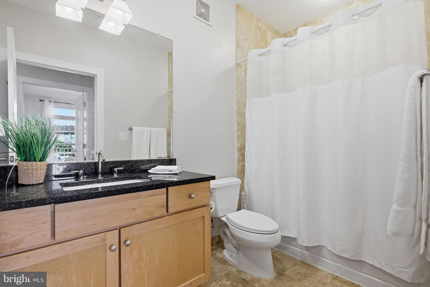 2200 N Westmoreland Street #202 photo 28