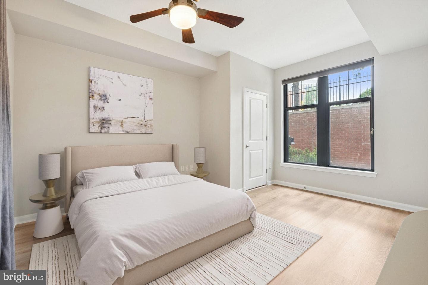 1021 N Garfield Street #b39 photo 12