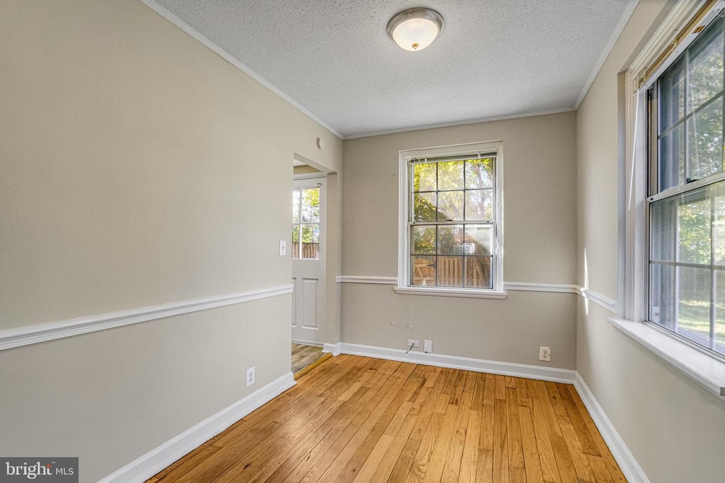 3622 S Taylor Street photo 6