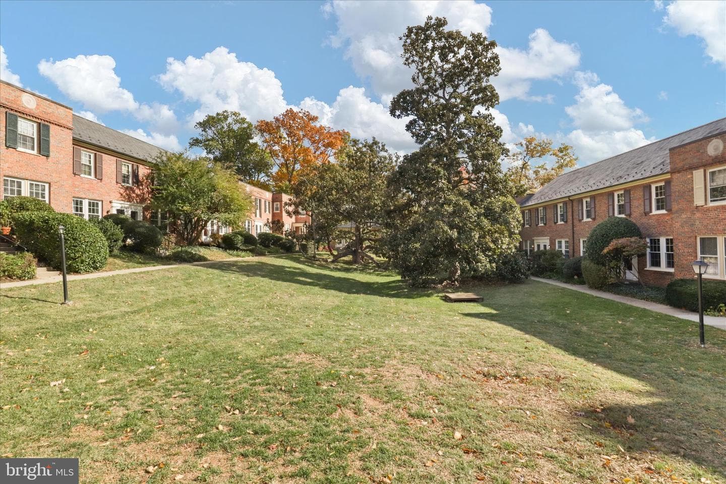 1401 S Barton Street #231 photo 23