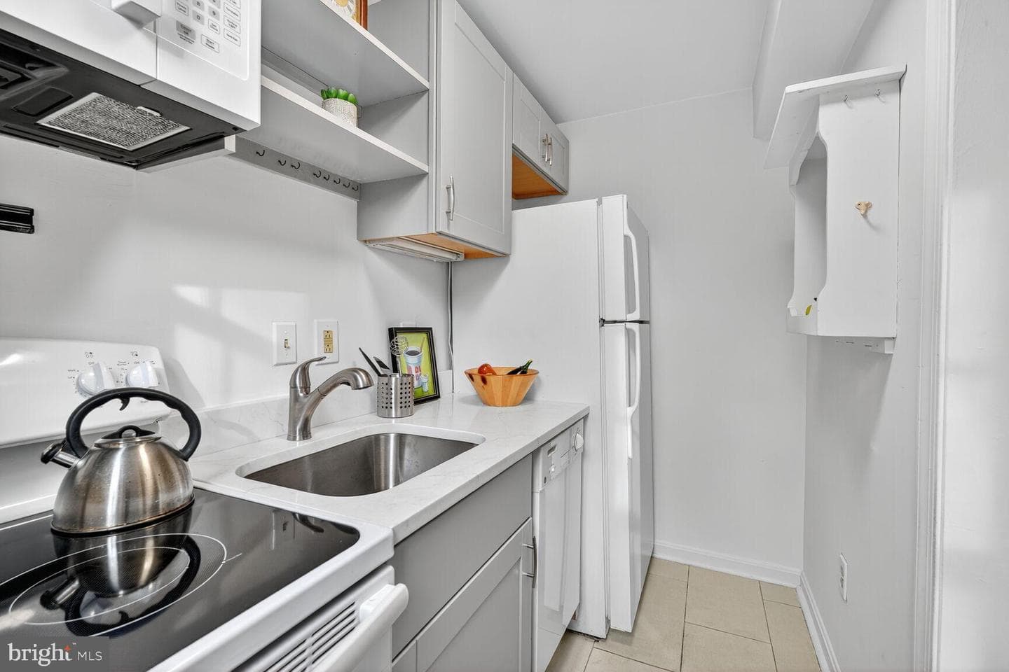 1729 N Queens Lane N #1-116 photo 12