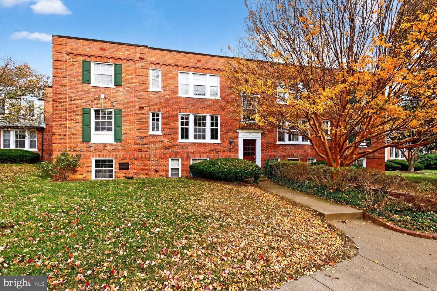 1729 N Queens Lane N #1-116 photo 3