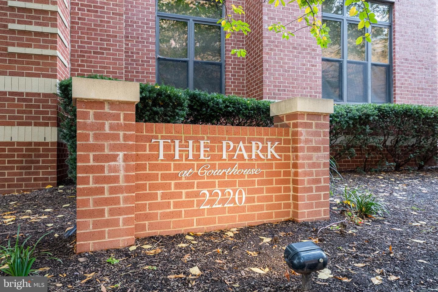 2220 Fairfax Drive #608 photo 2