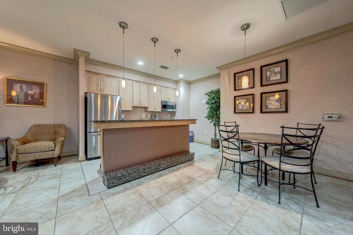 2220 Fairfax Drive #608 photo 22