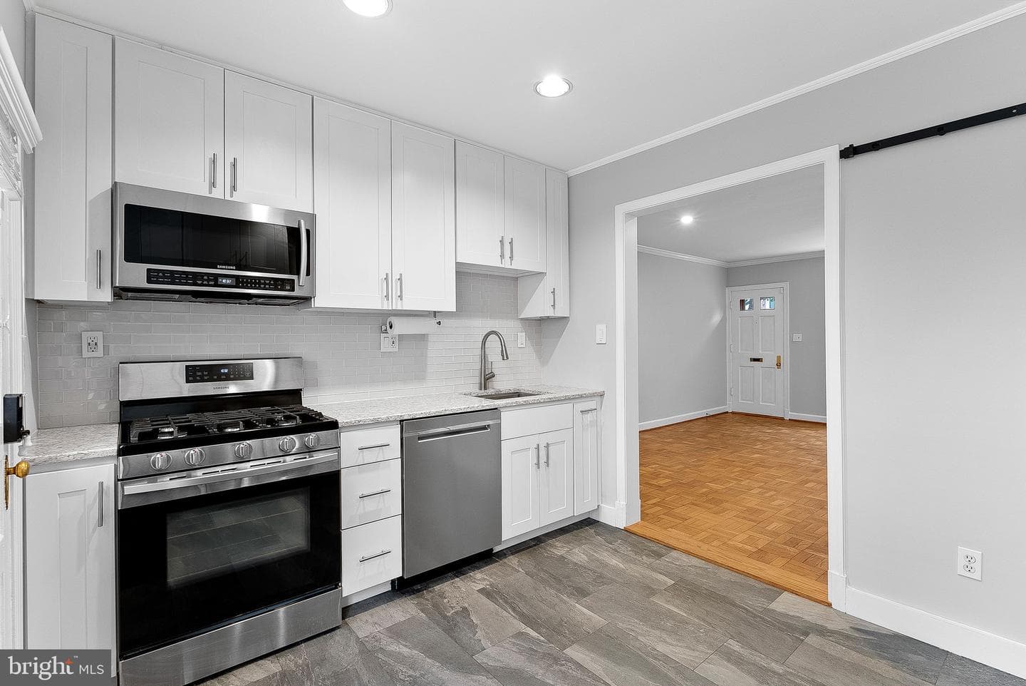 1400 S Barton Street #425 photo 10