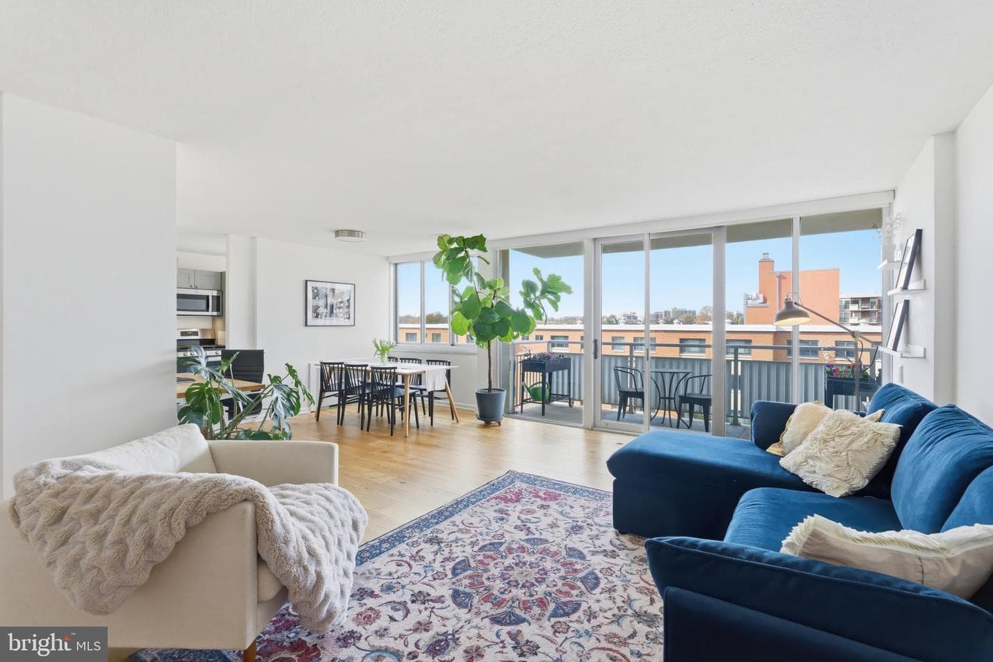 1301 S Arlington Ridge Road #610 photo 16