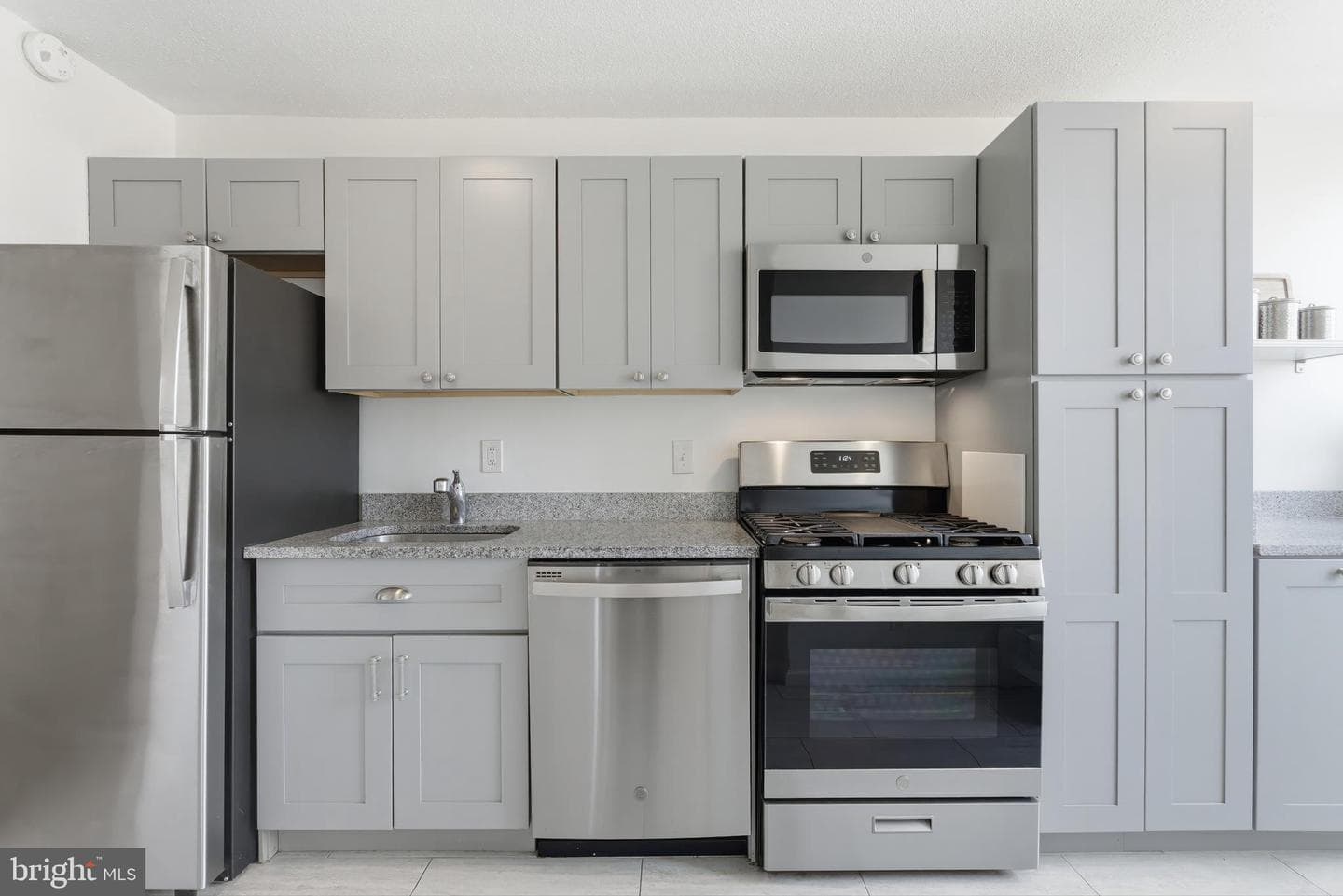 1301 S Arlington Ridge Road #610 photo 29