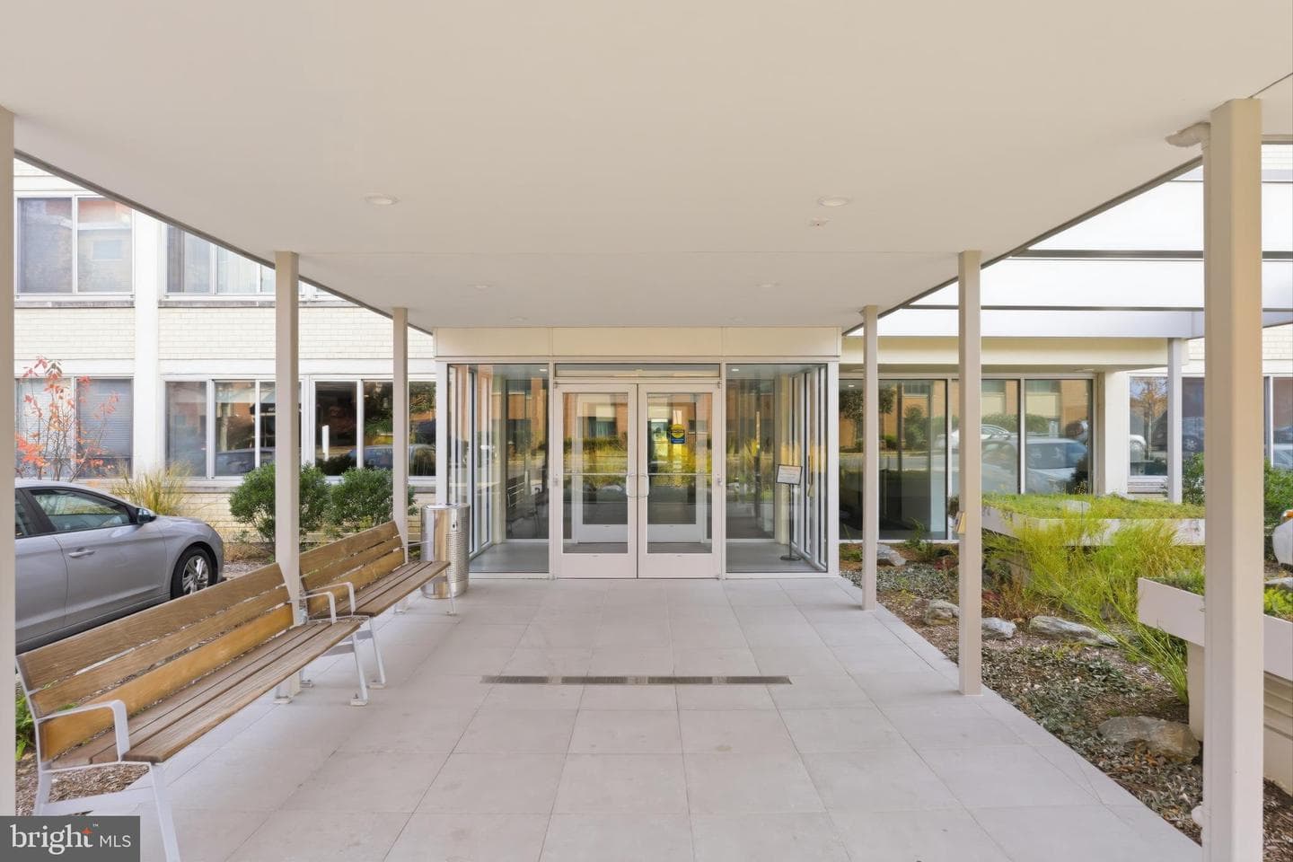 1301 S Arlington Ridge Road #610 photo 3