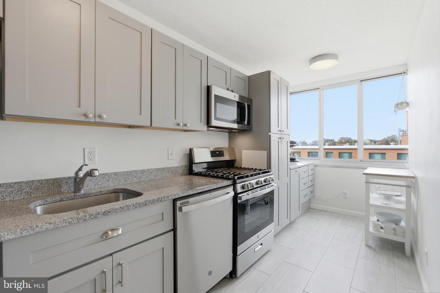 1301 S Arlington Ridge Road #610 photo 31