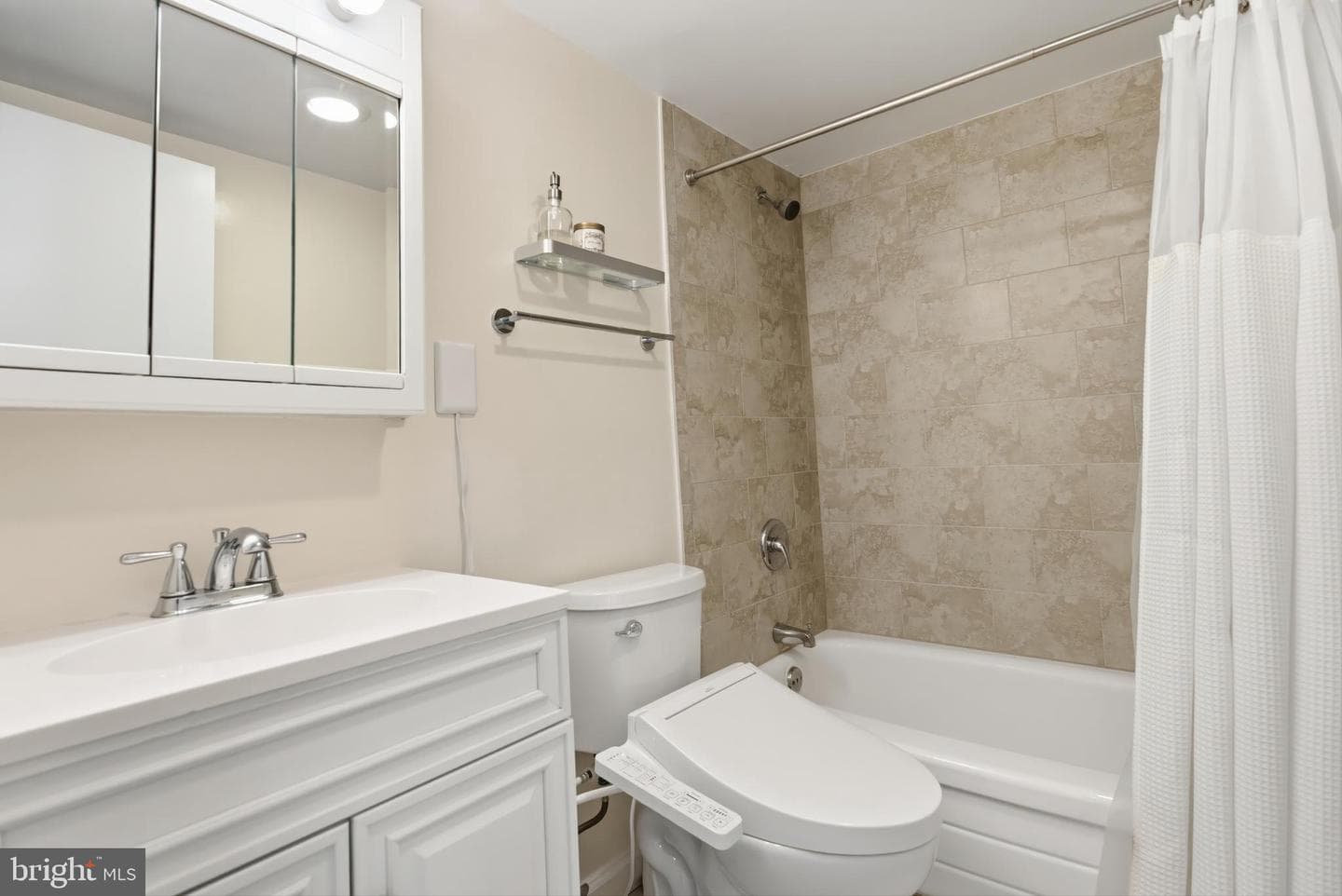 1301 S Arlington Ridge Road #610 photo 39