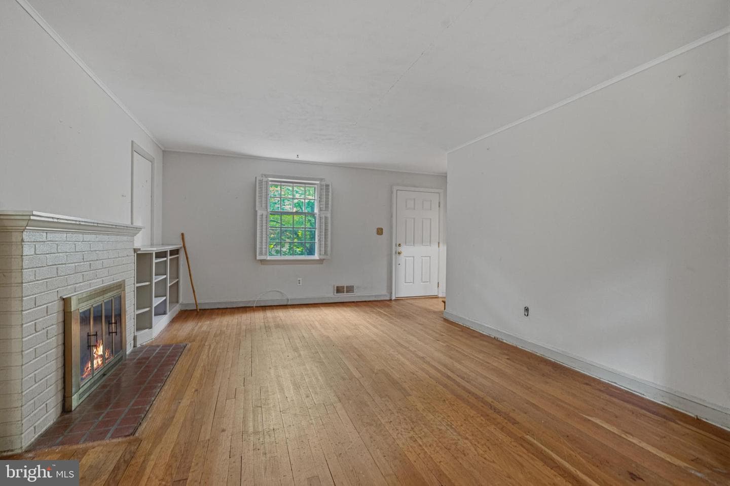 2407 N Vermont Street photo 3