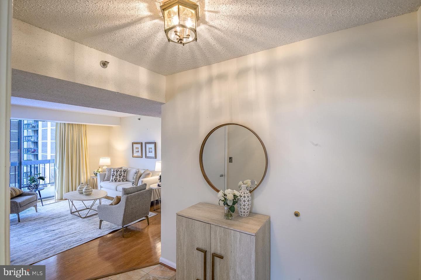 1016 S Wayne Street S #604 photo 2