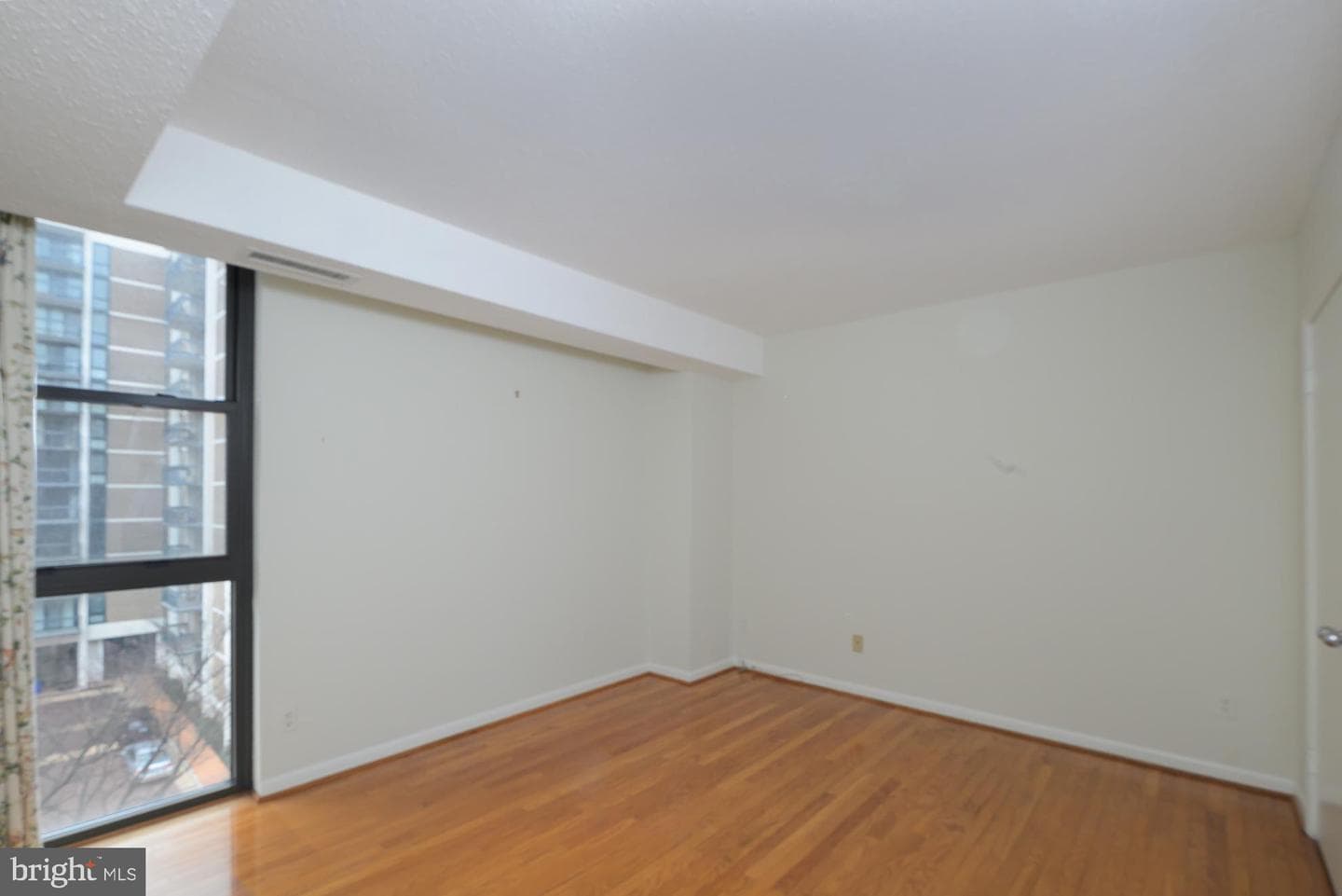 1016 S Wayne Street S #604 photo 22