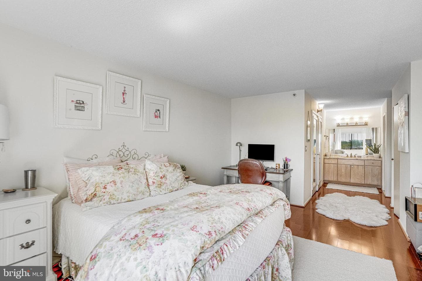 1600 N Oak Street #1521 photo 25