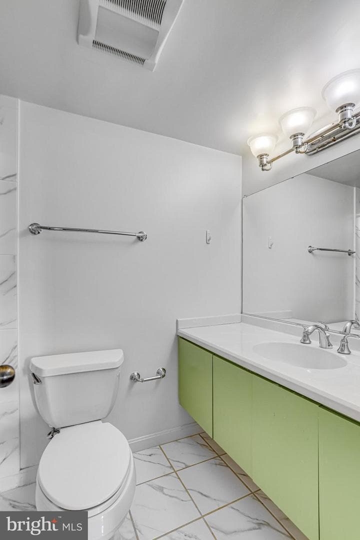 1600 N Oak Street #1521 photo 32