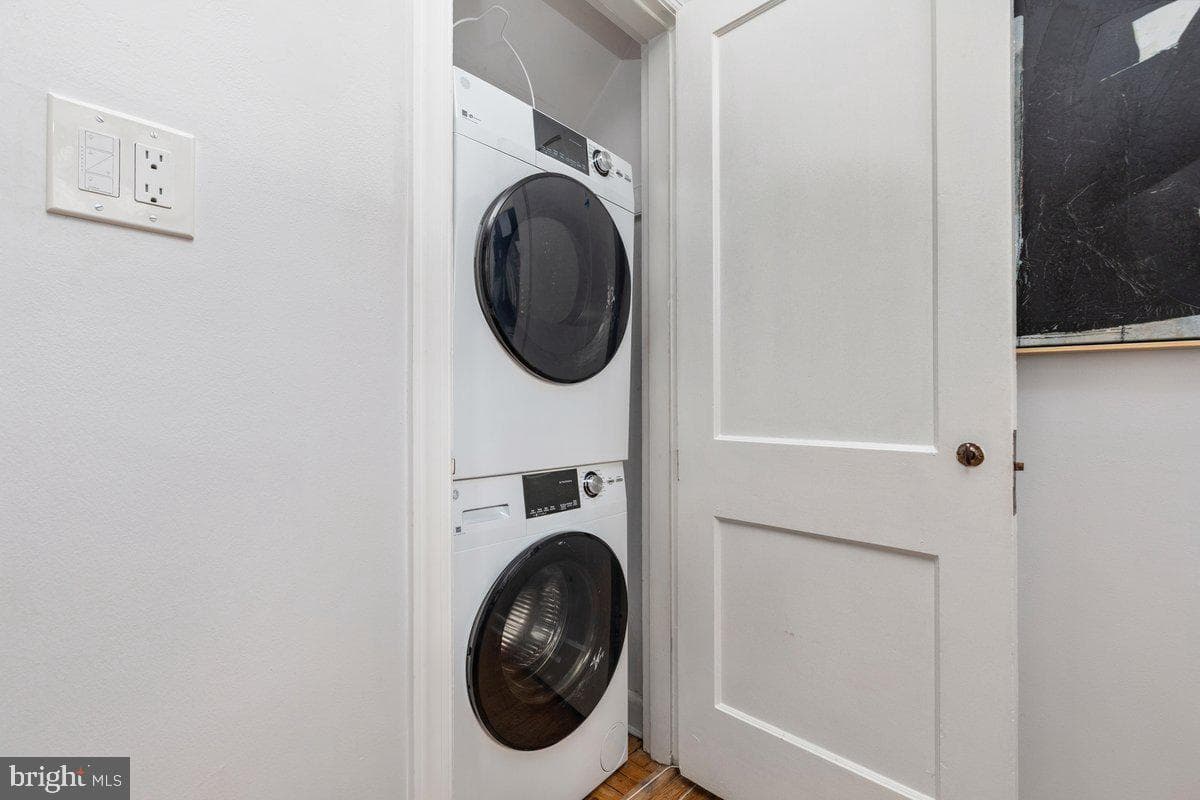 1021 S Barton Street #120 photo 10