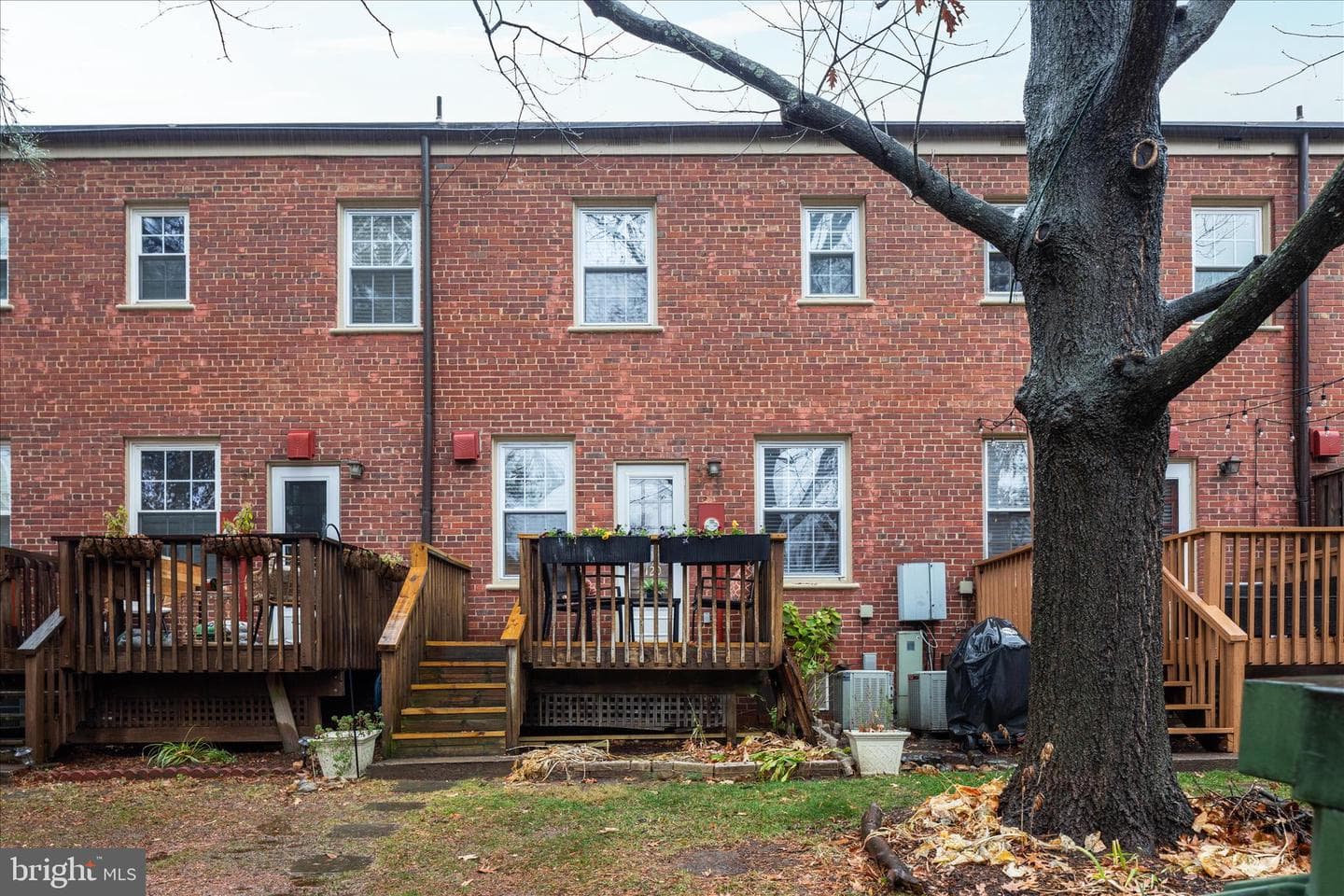 1021 S Barton Street #120 photo 25