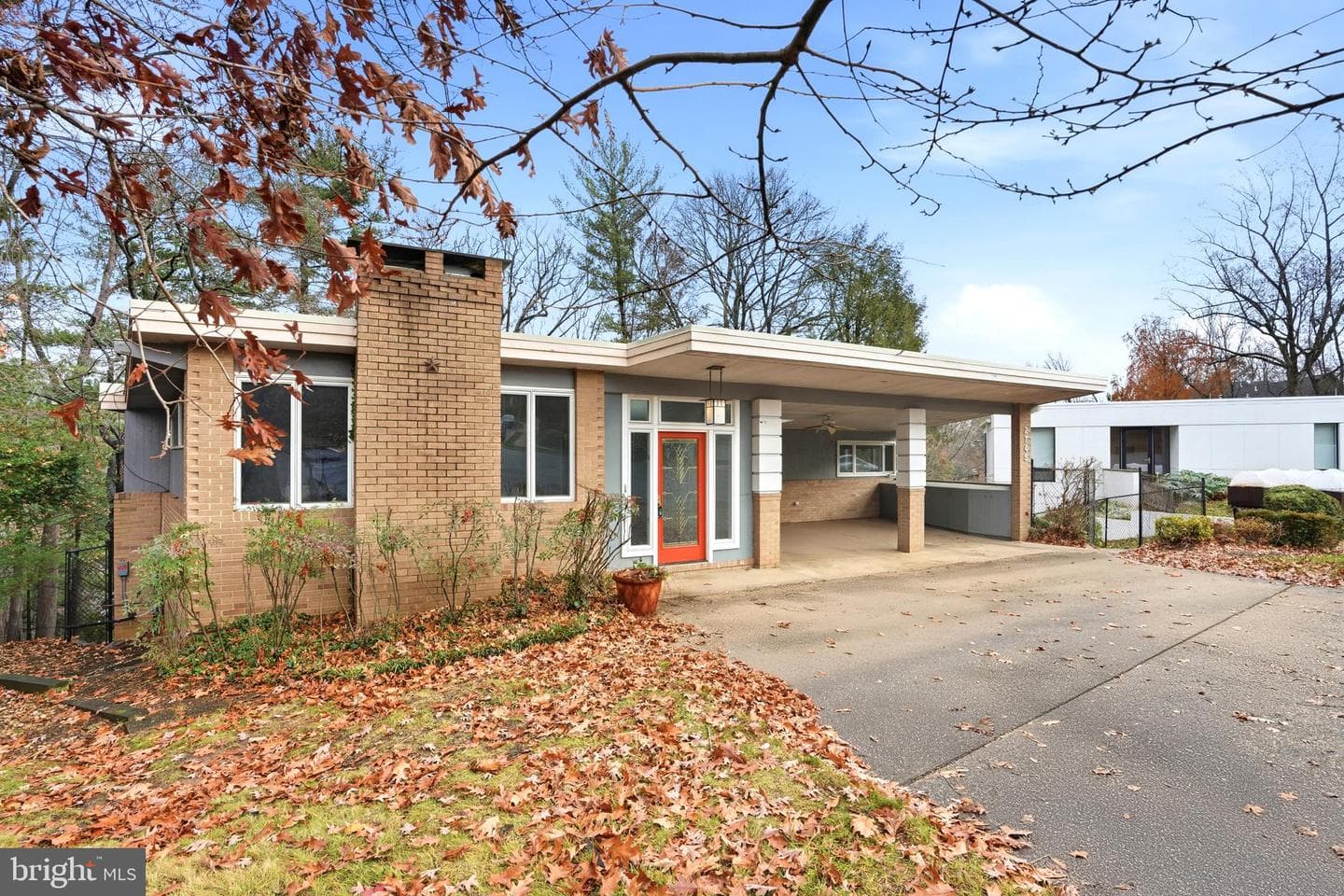 2745 N Radford Street photo 3