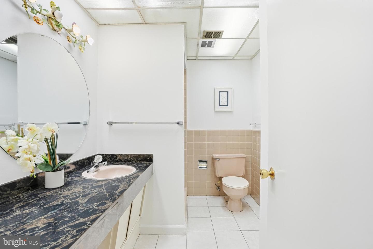 2745 N Radford Street photo 42