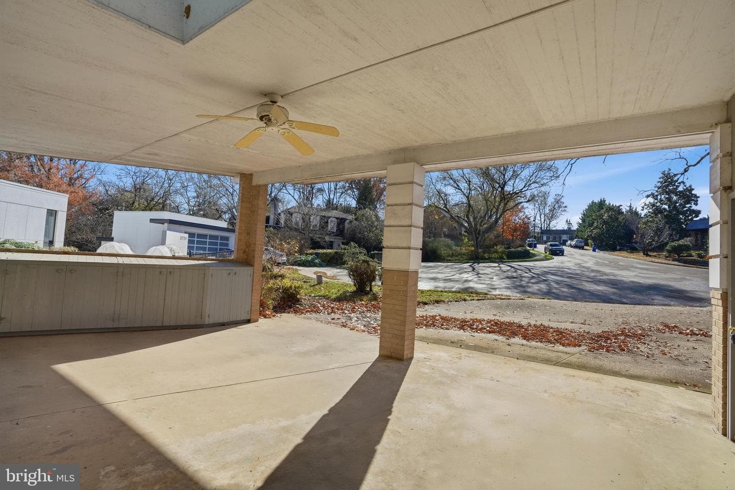 2745 N Radford Street photo 7