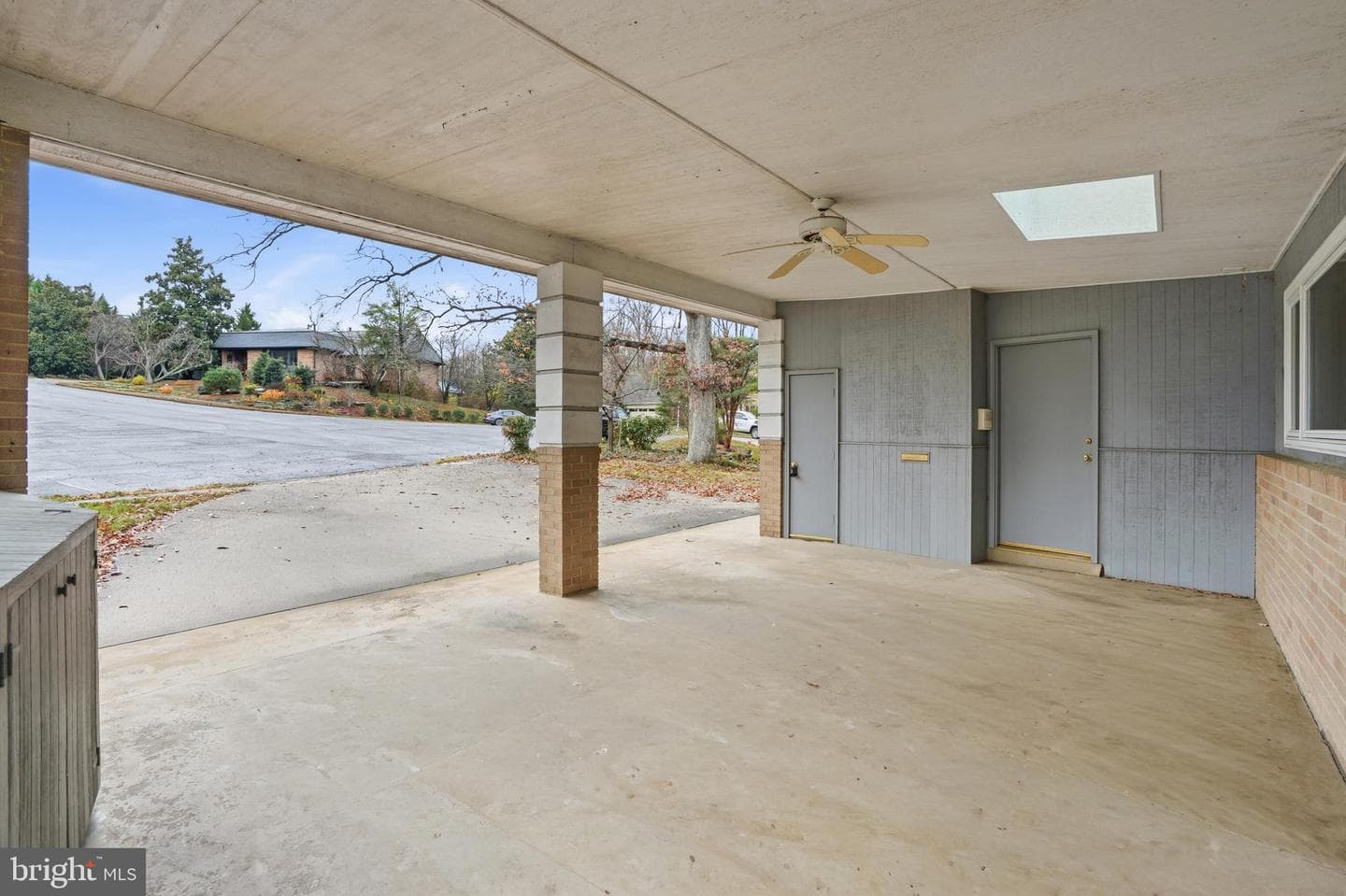 2745 N Radford Street photo 8