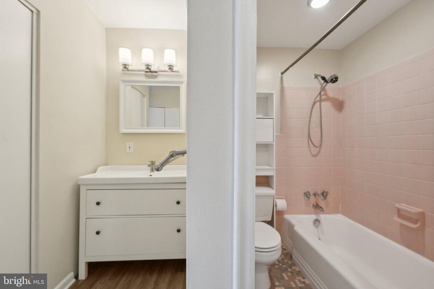 1830 Columbia Pike #409 photo 22
