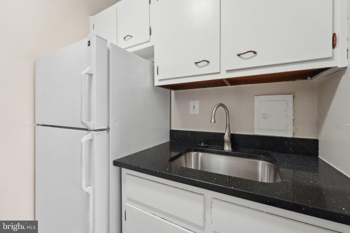 1830 Columbia Pike #409 photo 7