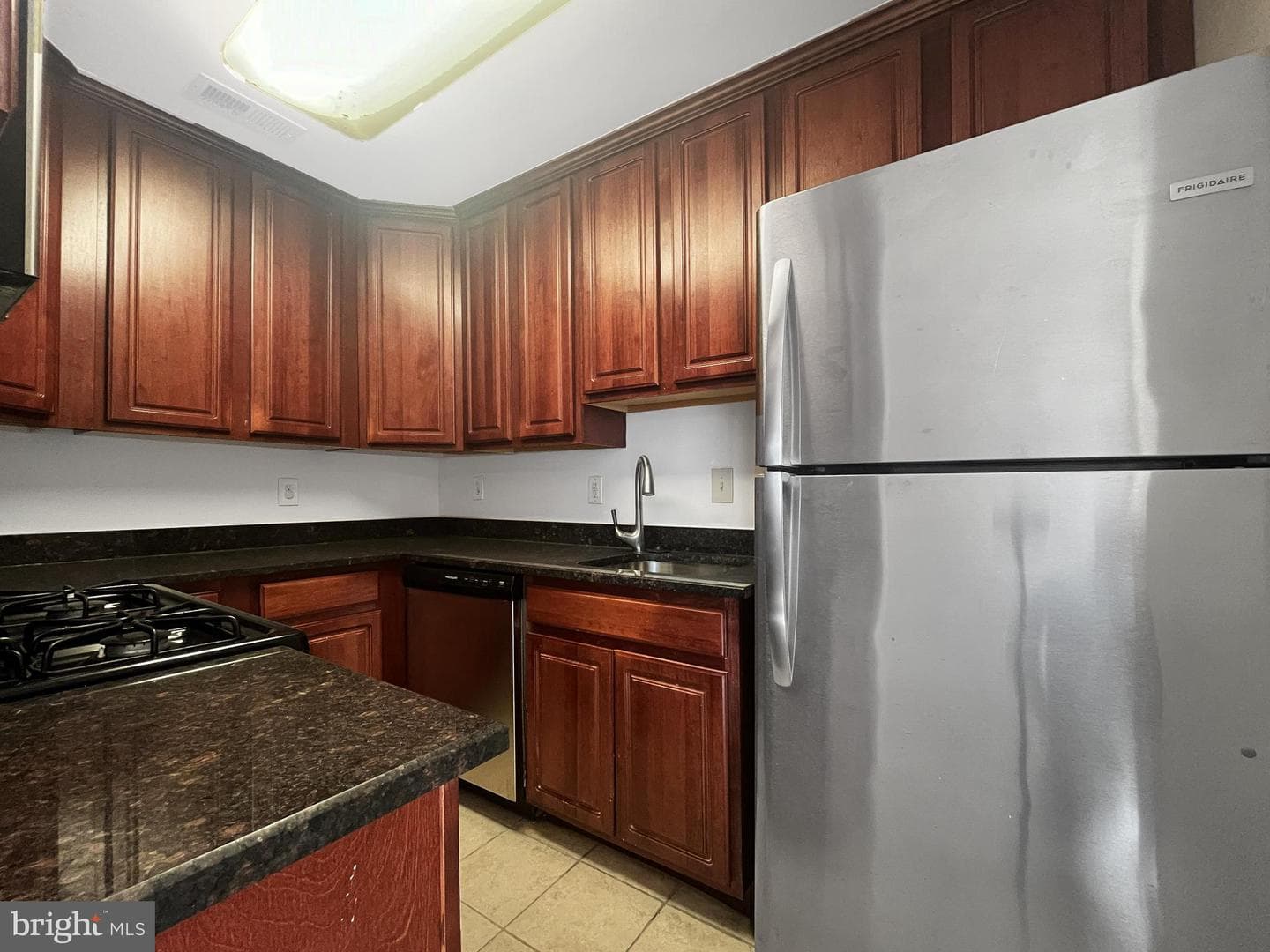 4390 Lorcom Lane #512 photo 5