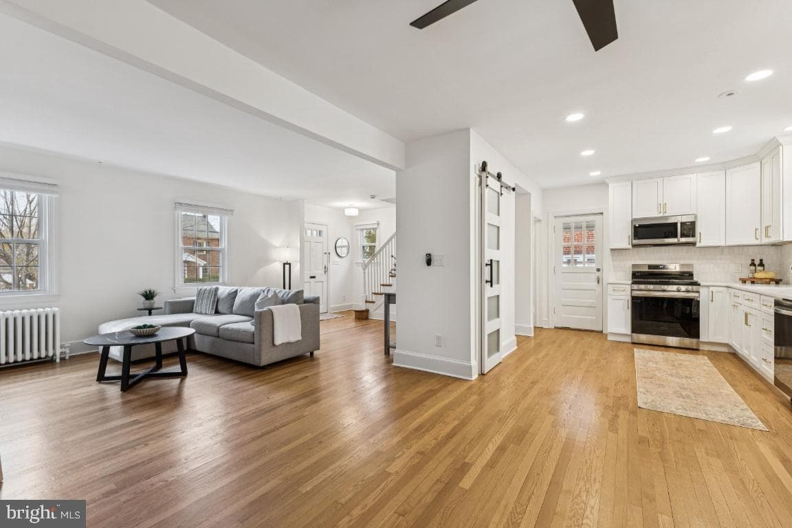 425 N Norwood Street photo 12