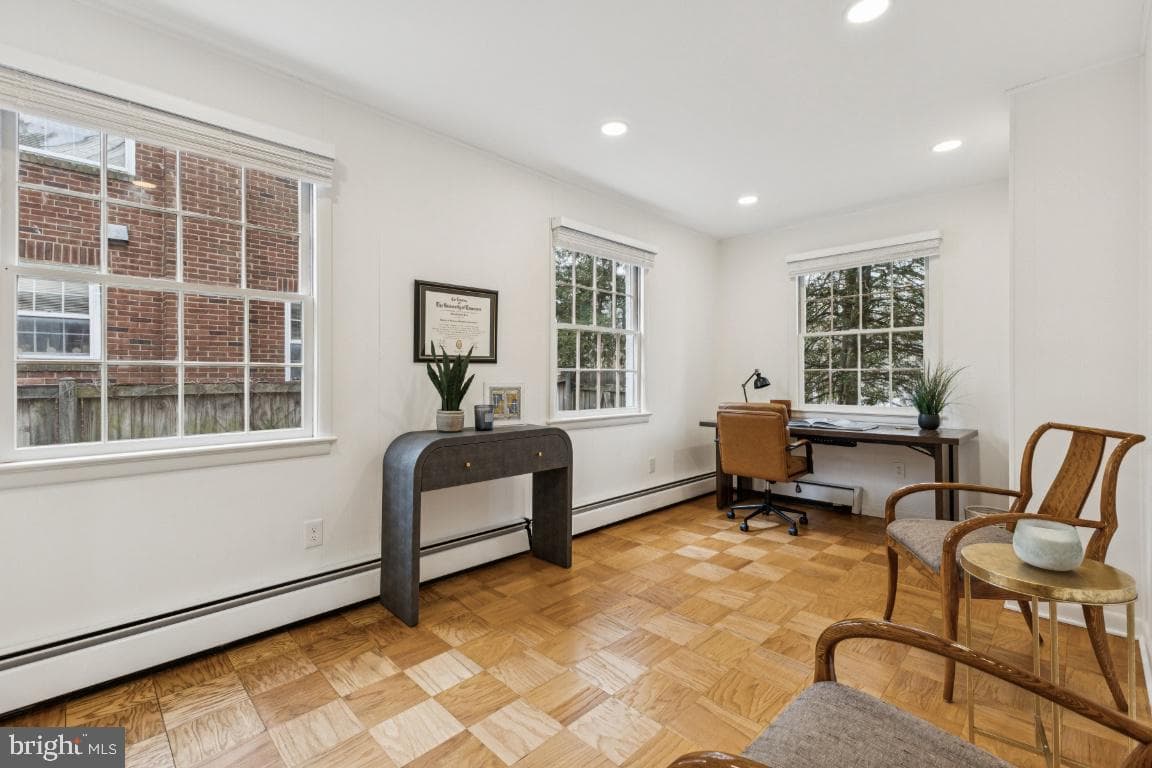 425 N Norwood Street photo 19