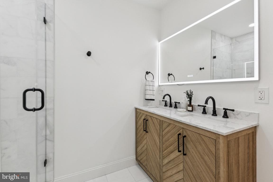 425 N Norwood Street photo 22