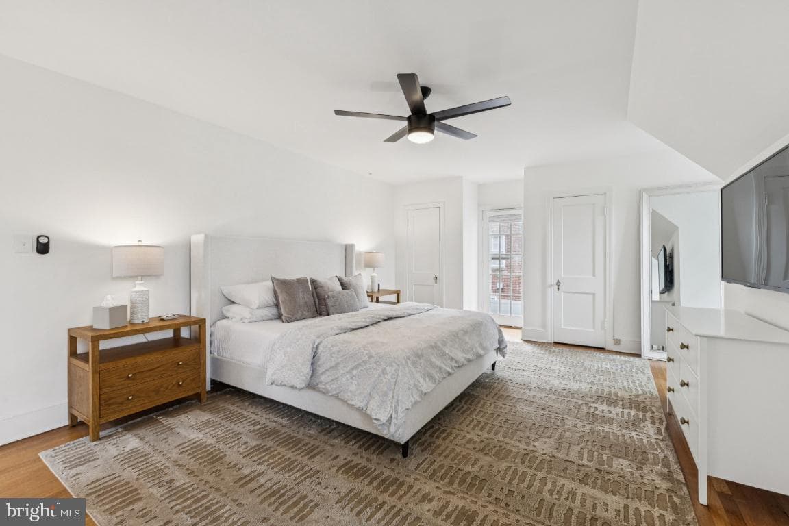 425 N Norwood Street photo 26