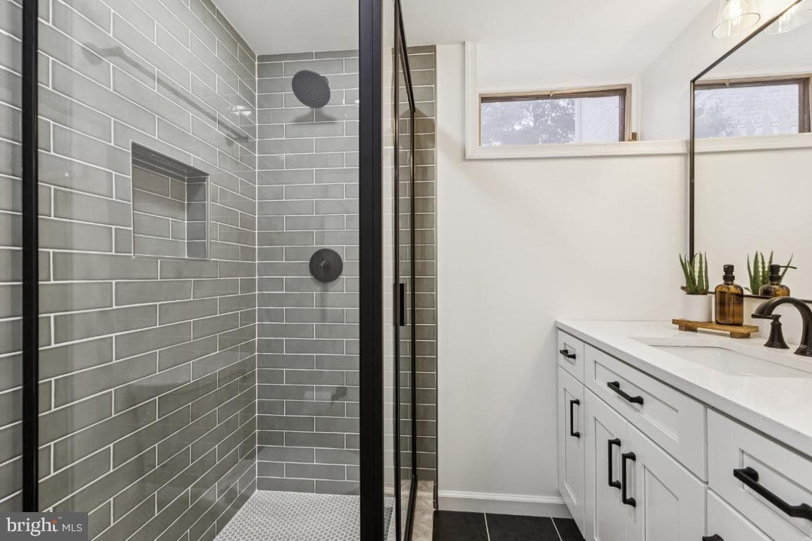 425 N Norwood Street photo 32