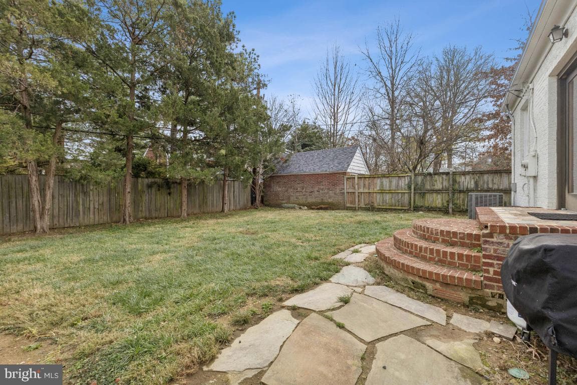 425 N Norwood Street photo 36