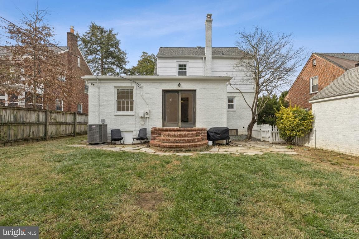 425 N Norwood Street photo 40