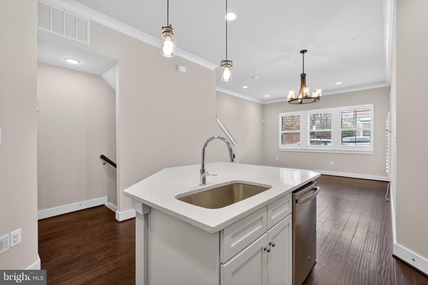 1308 S Quinn Street photo 5