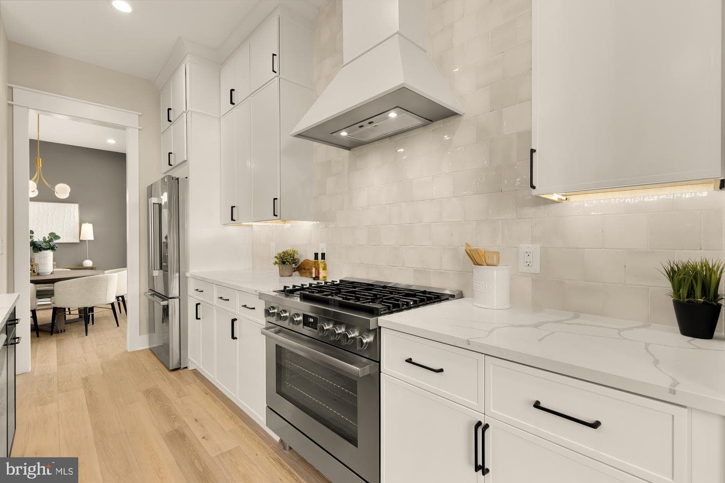 859 N Lexington Street photo 22