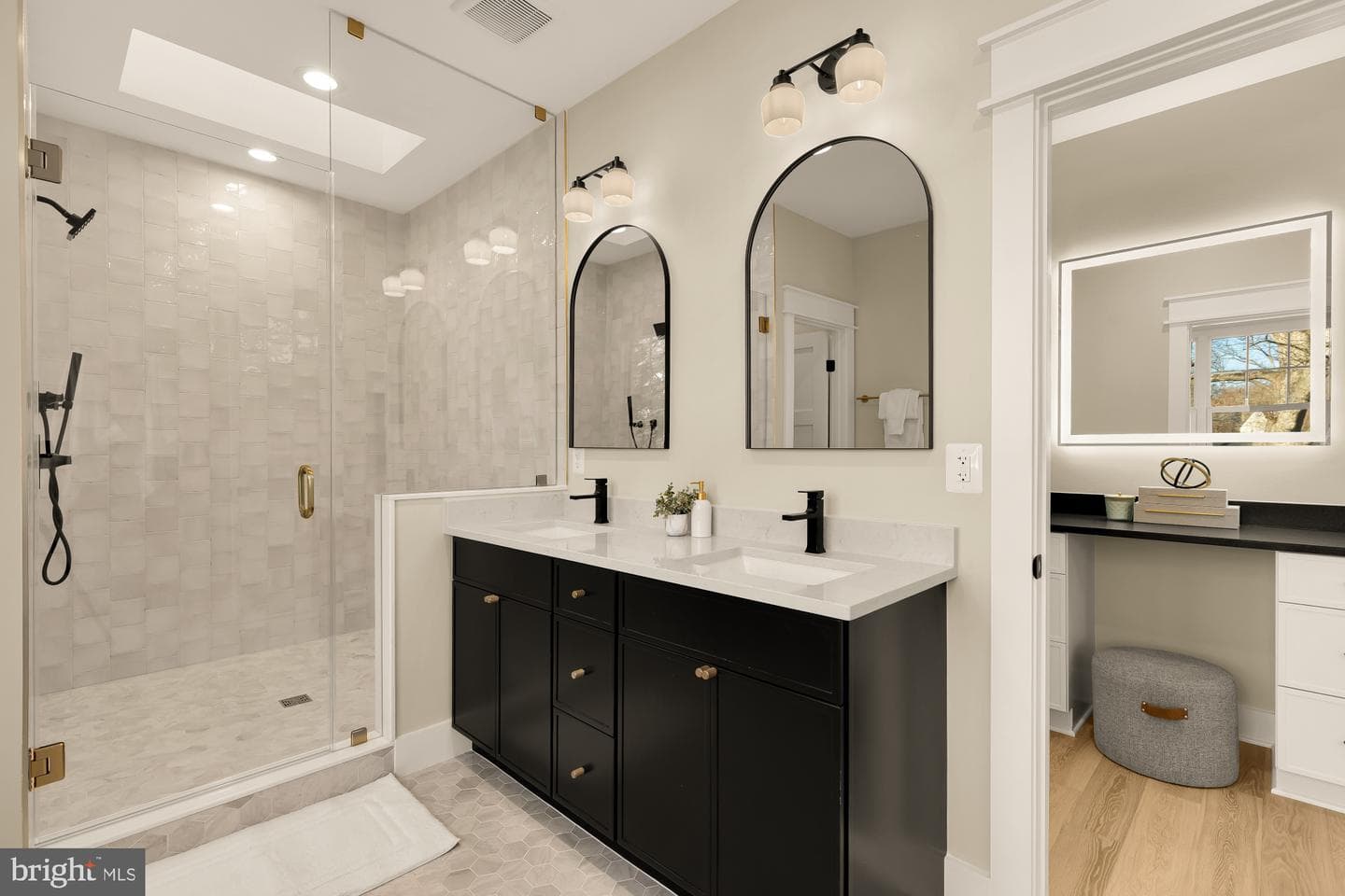 859 N Lexington Street photo 39