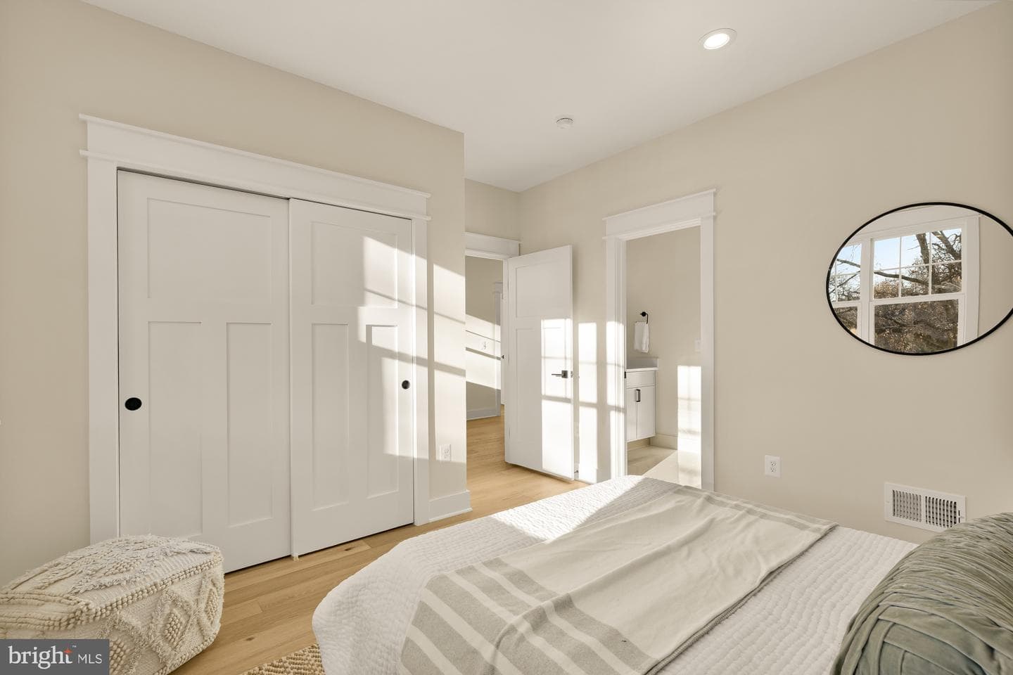859 N Lexington Street photo 47
