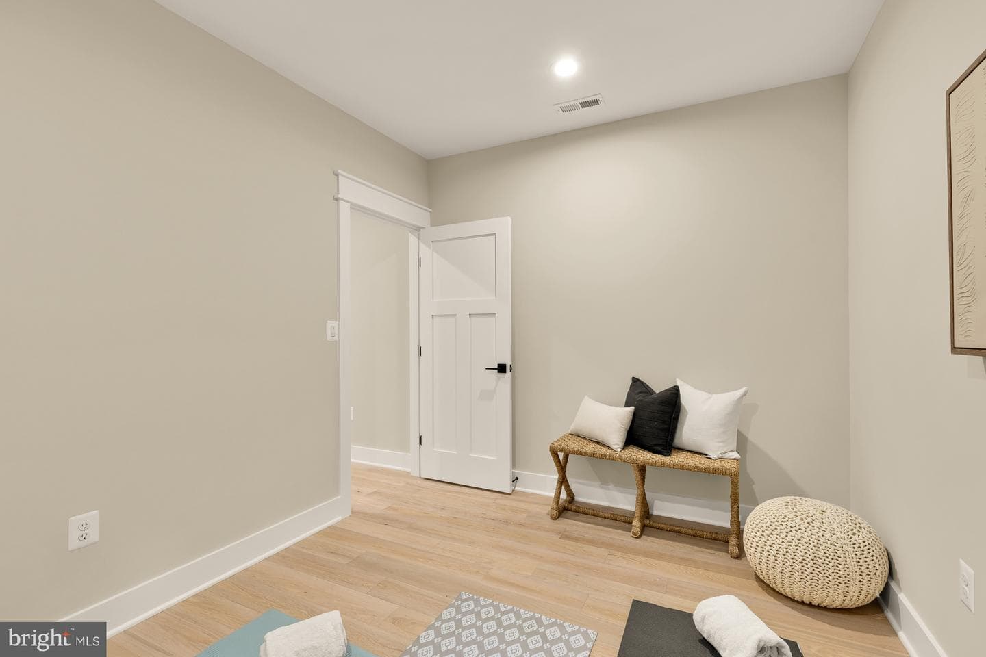 859 N Lexington Street photo 67