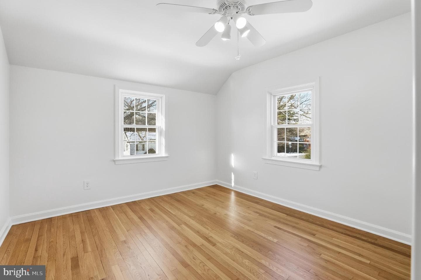 1135 N Powhatan Street N photo 20