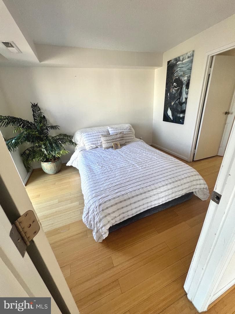 1401 N Rhodes Street #503 photo 11