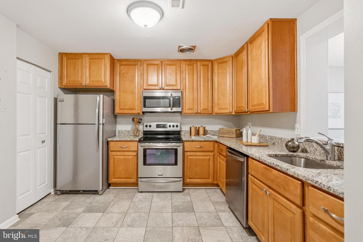 2246 S Randolph Street #1 photo 7