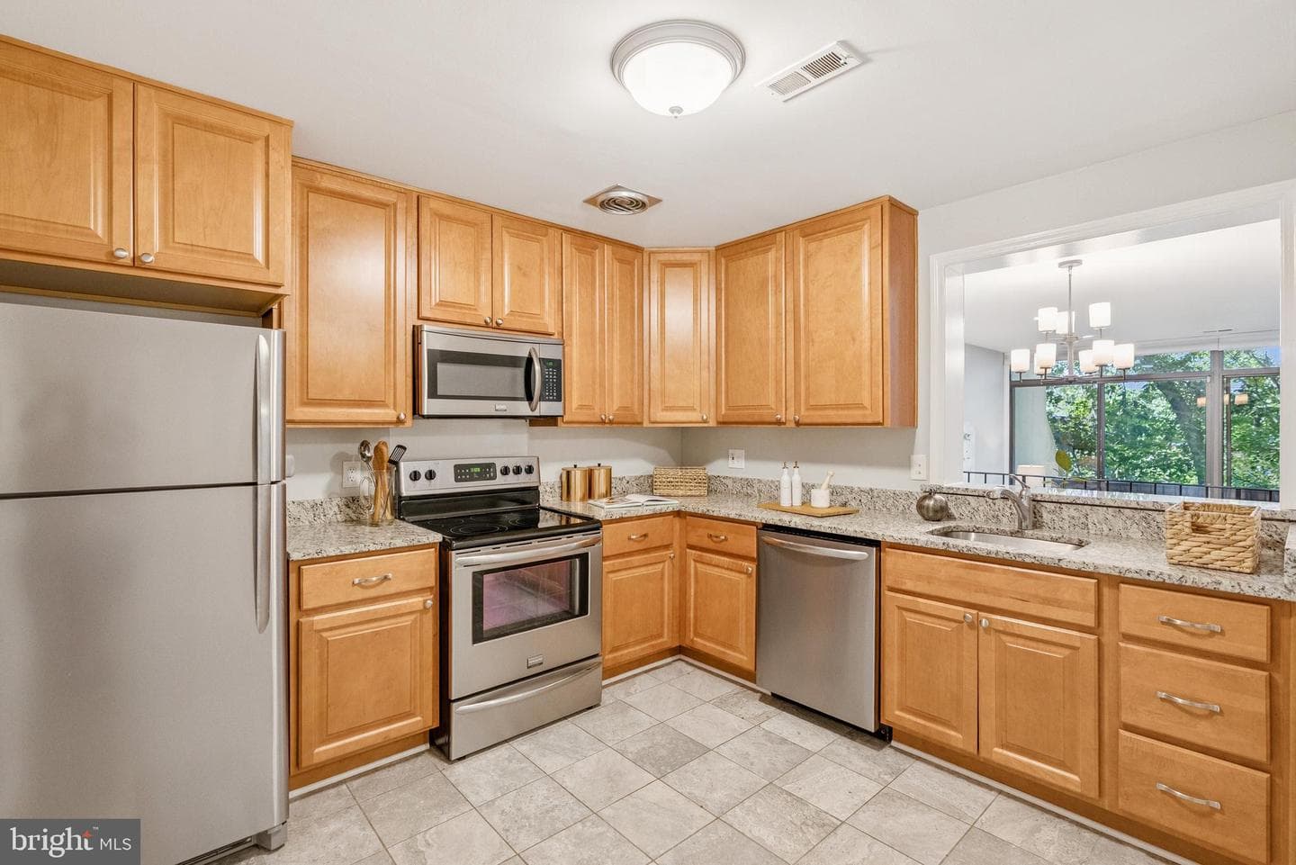 2246 S Randolph Street #1 photo 8