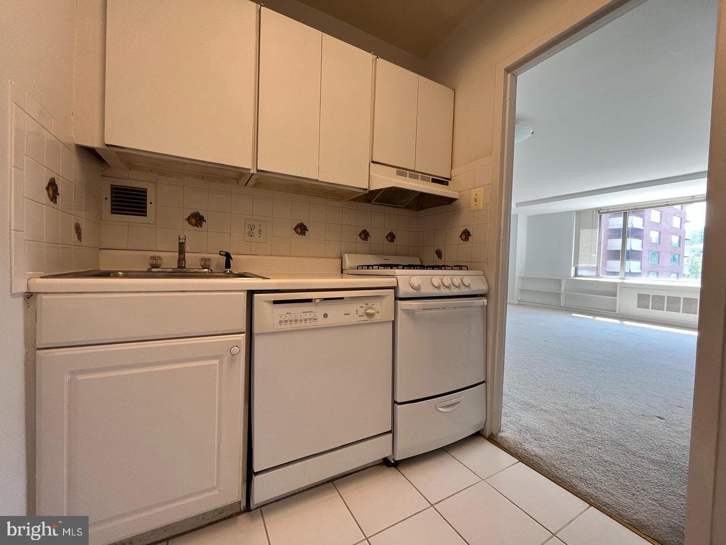 1121 Arlington Boulevard #443 photo 6