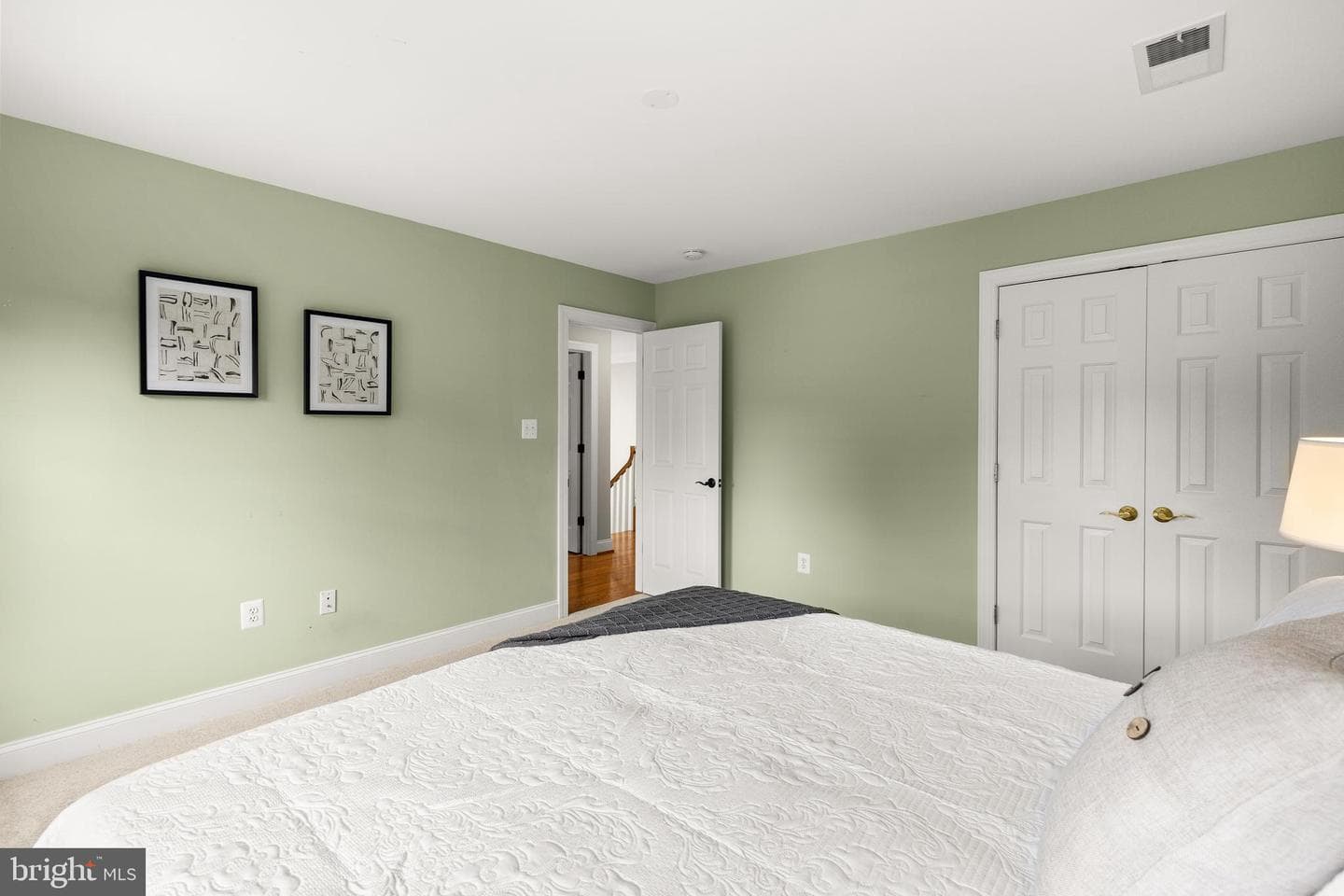 127 S Highland Street photo 32