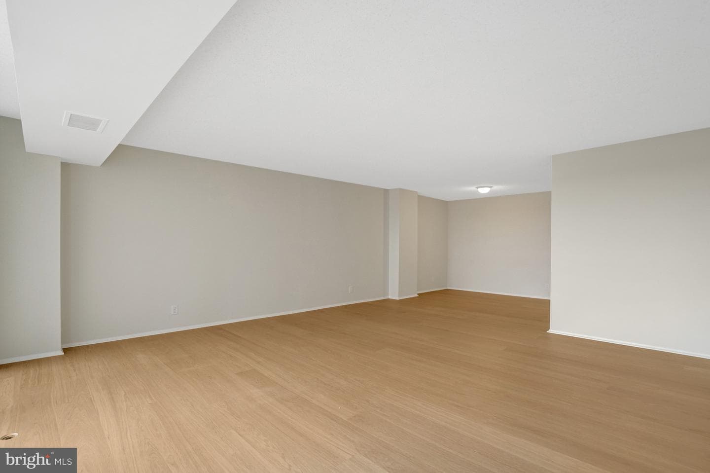 3800 Fairfax Drive #1211 photo 29