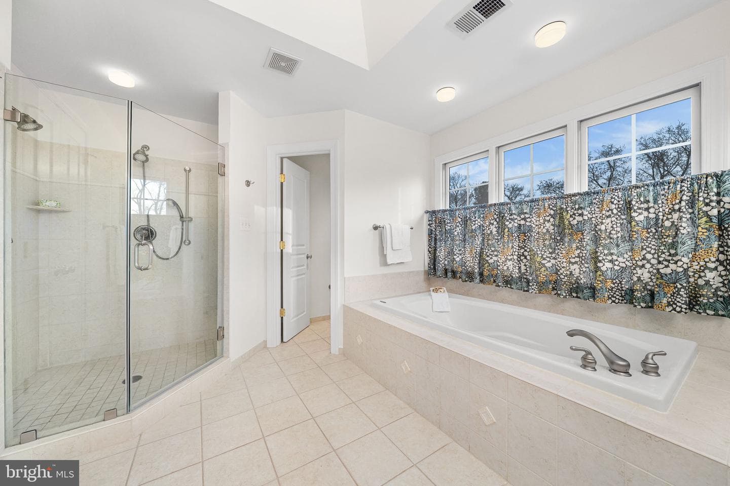6907 30th Street N photo 43
