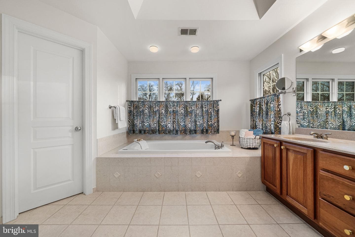 6907 30th Street N photo 44