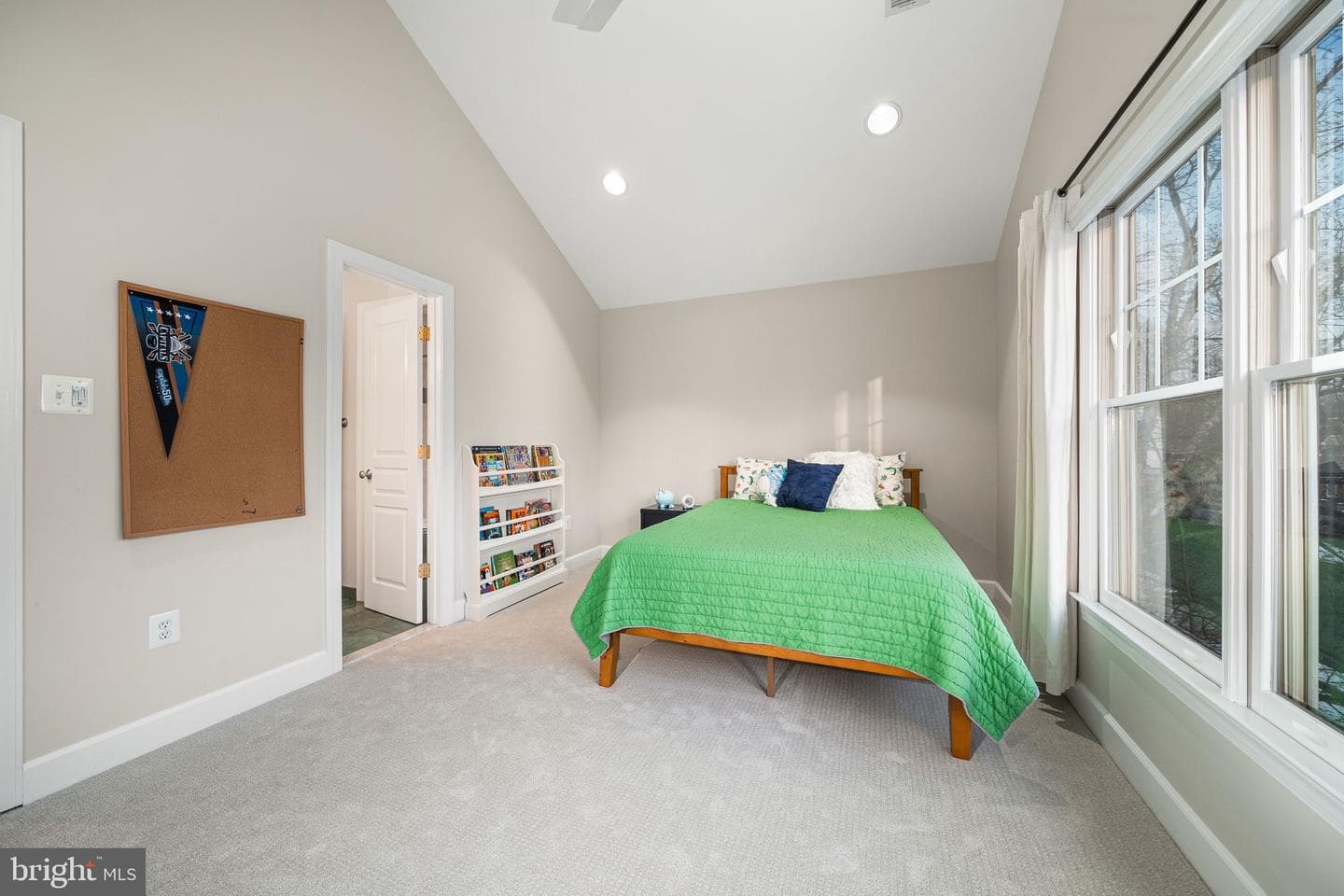 6907 30th Street N photo 50